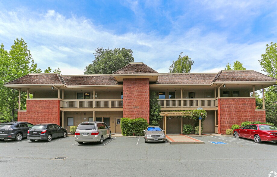 Primary Photo Of 2123 Ygnacio Valley Rd, Walnut Creek Medical For Lease