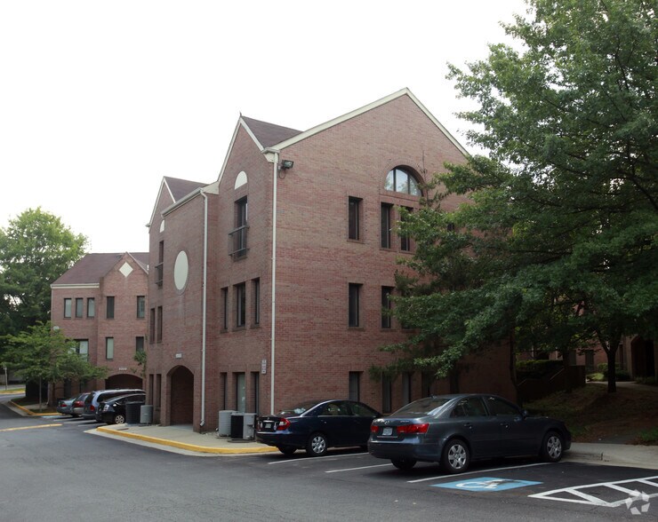 Primary Photo Of 9308 Old Keene Mill Rd, Burke Medical For Lease