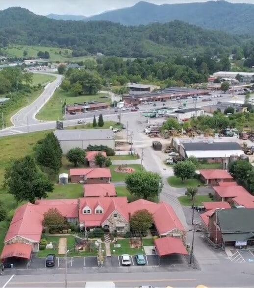 More Photos Of 290 N Main St, Robbinsville Hotel For Sale