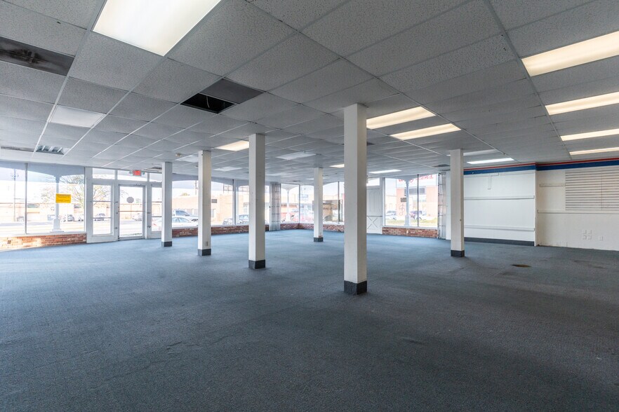 More Photos Of 1304 NW 23rd St, Oklahoma City Freestanding For Lease