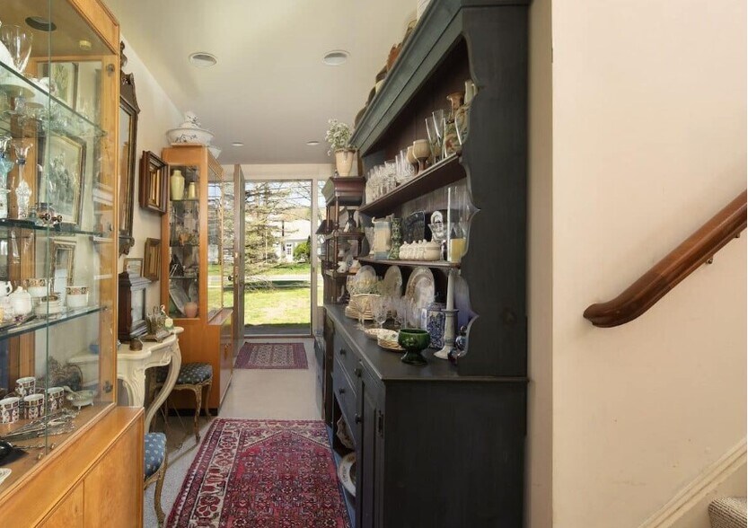 More Photos Of 308 Main St, Lakeville Apartments For Sale