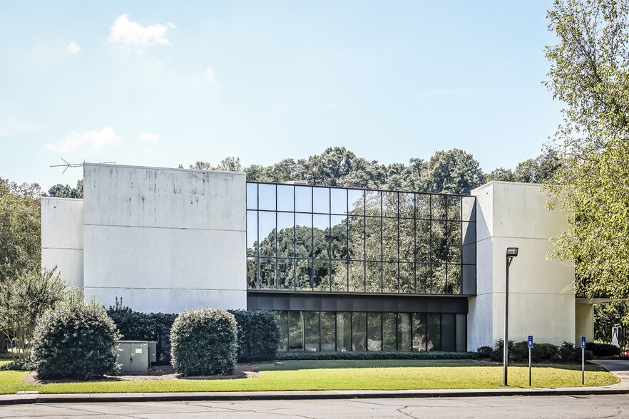 More Photos Of 500 E Elm St, Rockmart Office Residential For Lease