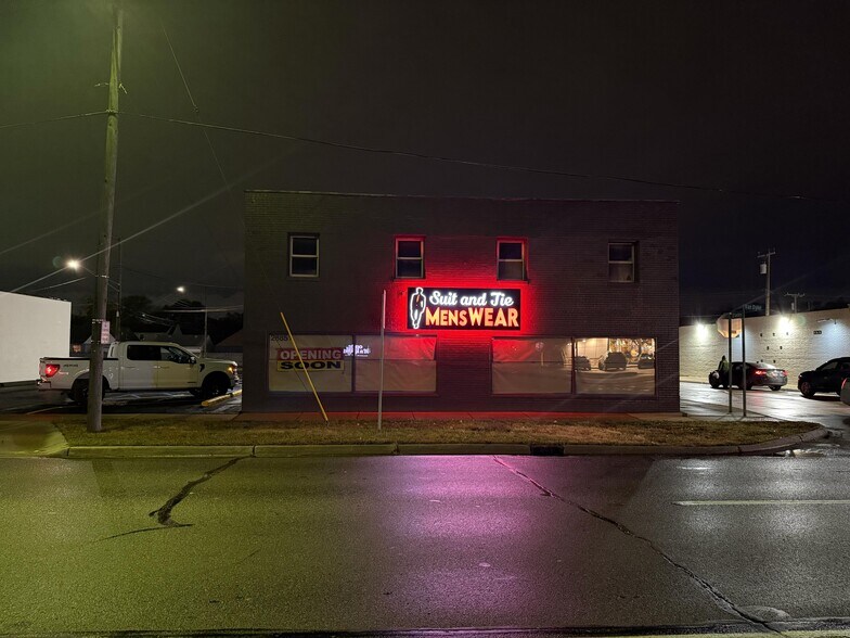 More Photos Of 28855 Van Dyke Ave, Warren Storefront Retail Office For Lease