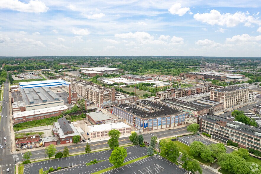 More Photos Of 2450 W Hunting Park Ave, Philadelphia Unknown For Lease