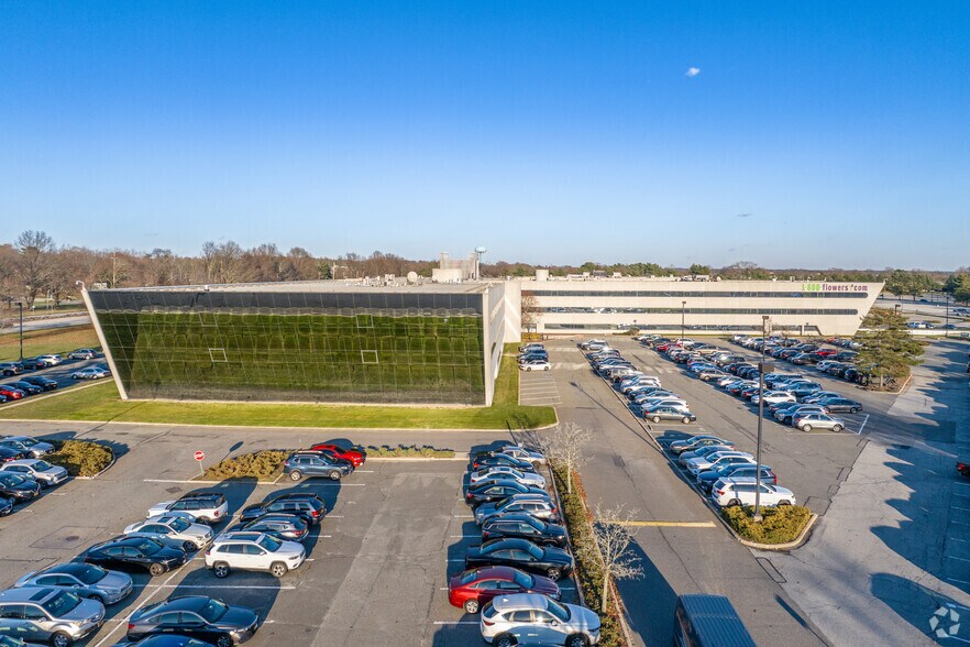 More Photos Of 2 Jericho Plz, Jericho Office For Lease