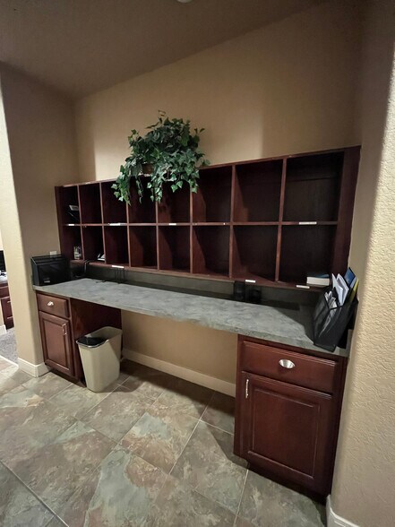 More Photos Of 1314 E Sonterra Blvd, San Antonio Office For Sale