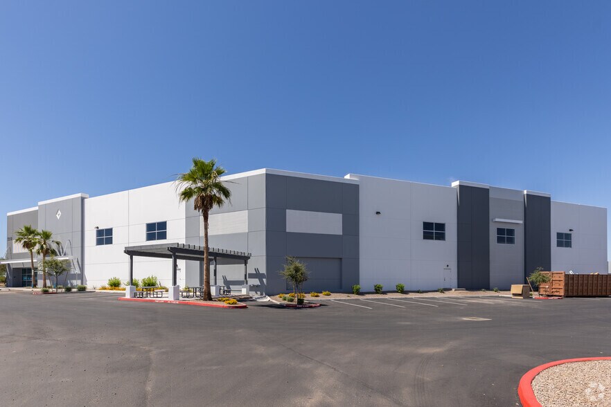 More Photos Of 7212 E Ray Rd, Mesa Warehouse For Sale