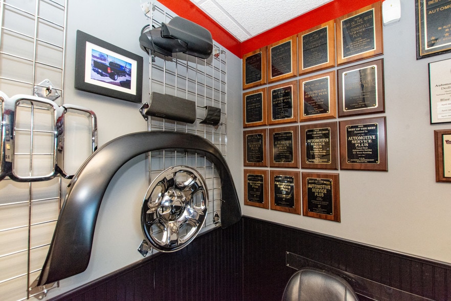 More Photos Of 106 River St, Dedham Auto Repair For Sale