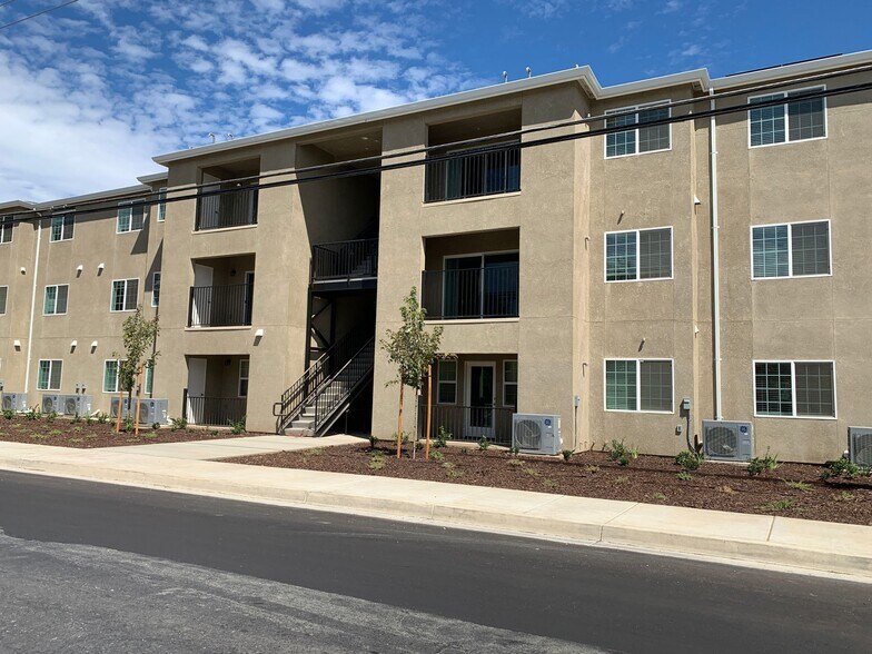 More Photos Of 2531 W Rumble Rd, Modesto Apartments For Sale