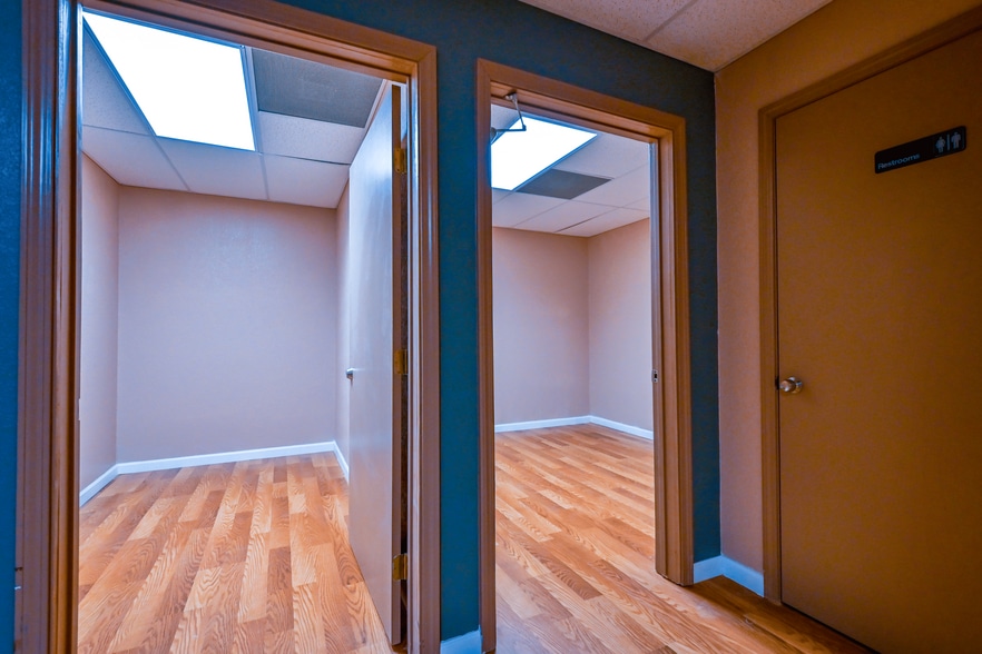 More Photos Of 3603 Fredericksburg Rd, San Antonio Storefront For Sale