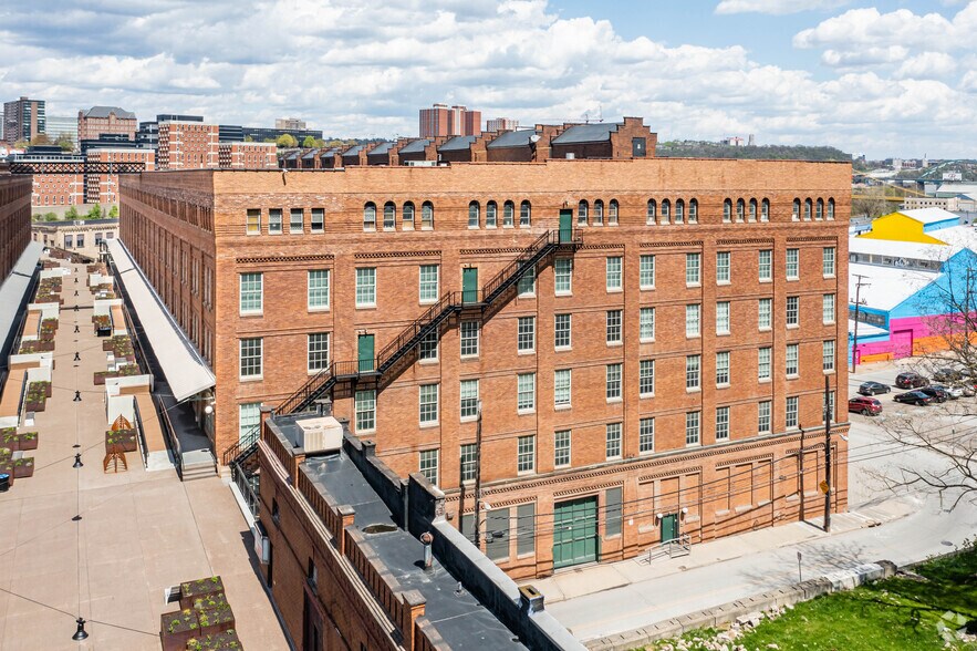 Primary Photo Of 61 S 4th St, Pittsburgh Flex For Lease