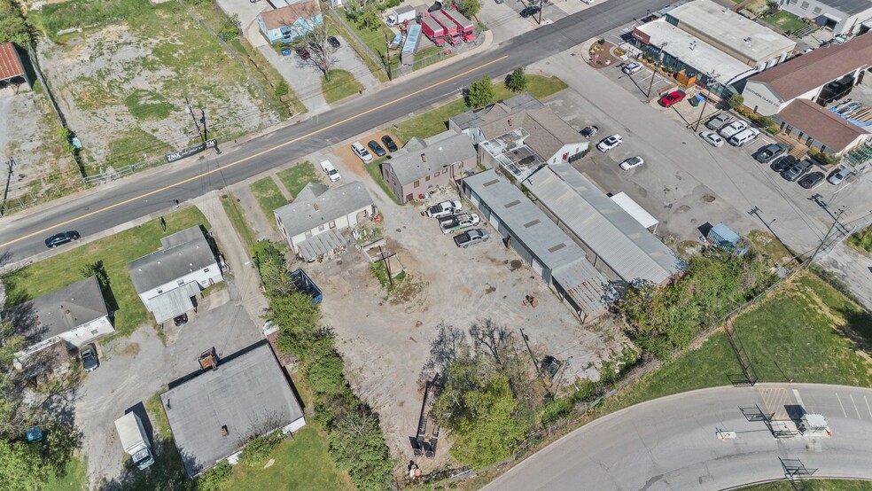 More Photos Of 3016 Ambrose Ave, Nashville Office Residential For Lease