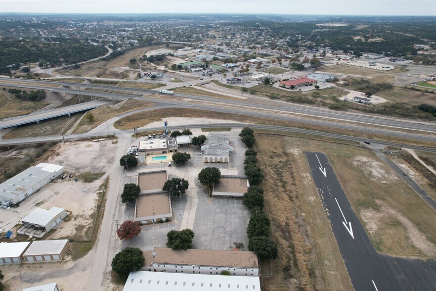 More Photos Of 1312 N Service Rd, Sonora Hotel For Sale