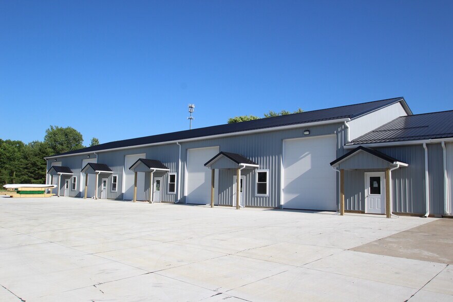 More Photos Of 4983 Ridge Rd, Medina Warehouse For Lease