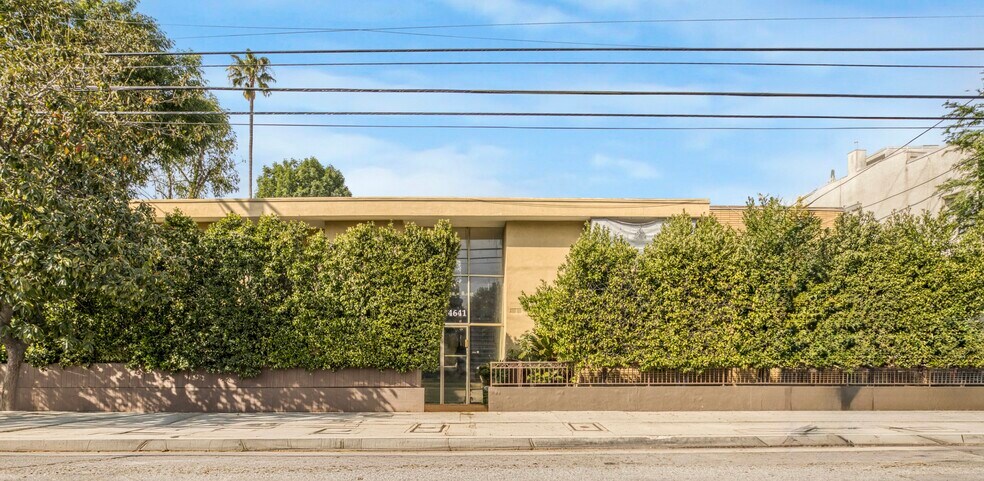 More Photos Of 14641 Magnolia Blvd, Sherman Oaks Apartments For Sale