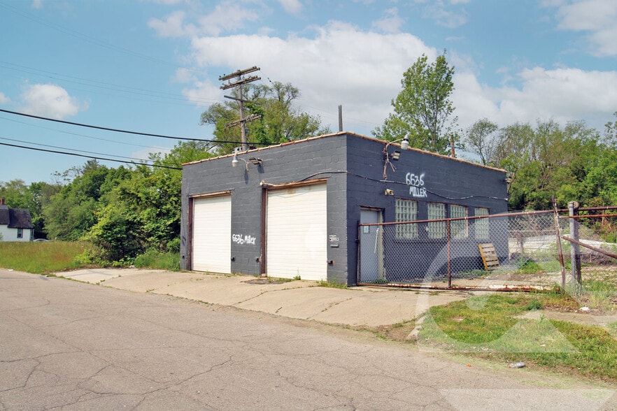 Primary Photo Of 6622-6636 Miller St, Detroit Service For Sale