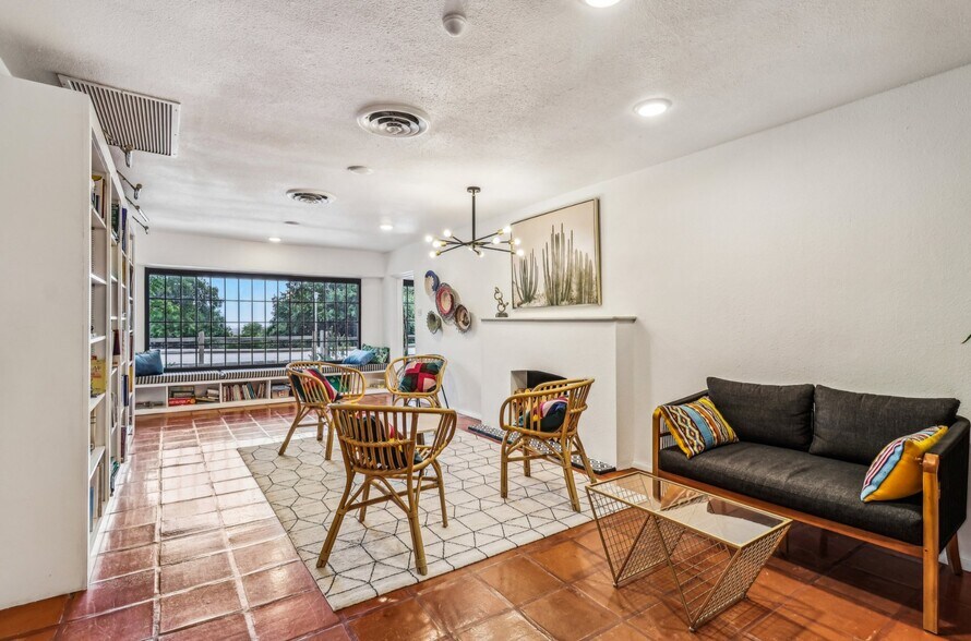 More Photos Of 7735 Mocking Bird Ln, San Antonio Lodge Meeting Hall For Sale