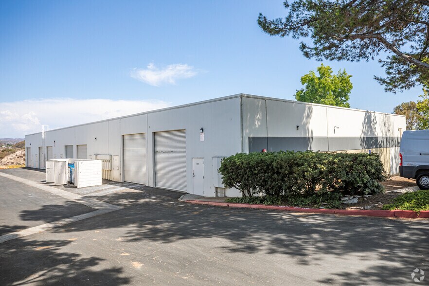 More Photos Of 9560 Chesapeake Dr, San Diego Unknown For Lease