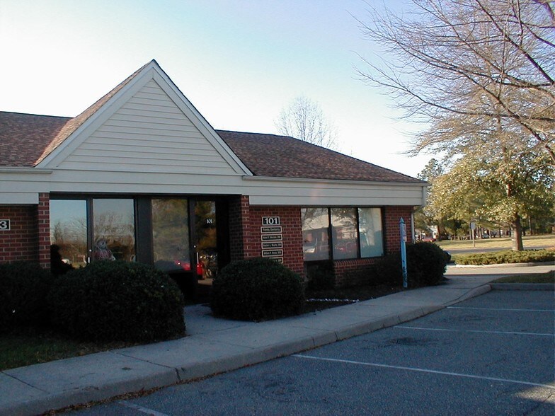 More Photos Of 151 Kristiansand Dr, Williamsburg Office For Lease