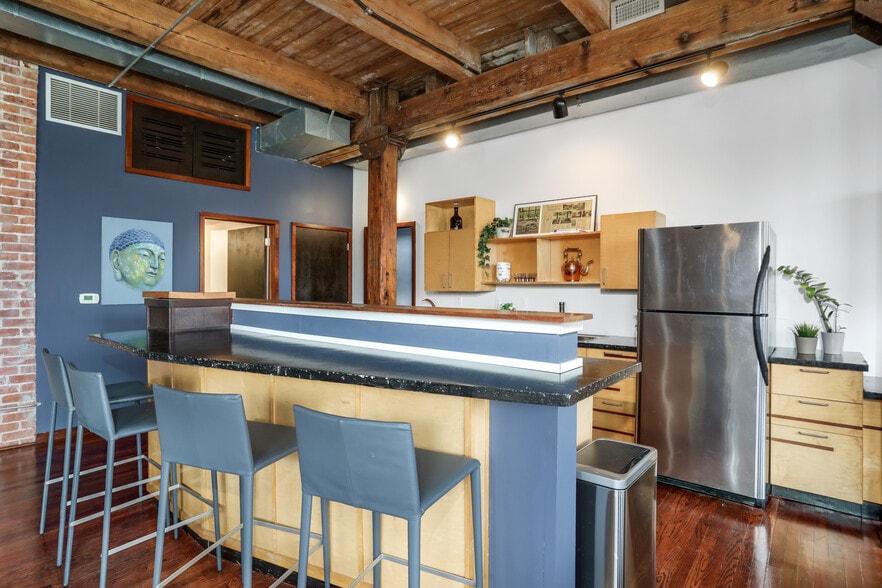 More Photos Of 1528 Gratiot Ave, Detroit Apartments For Sale