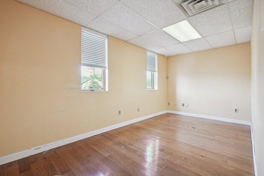 More Photos Of 200 South St, New Providence Medical For Sale