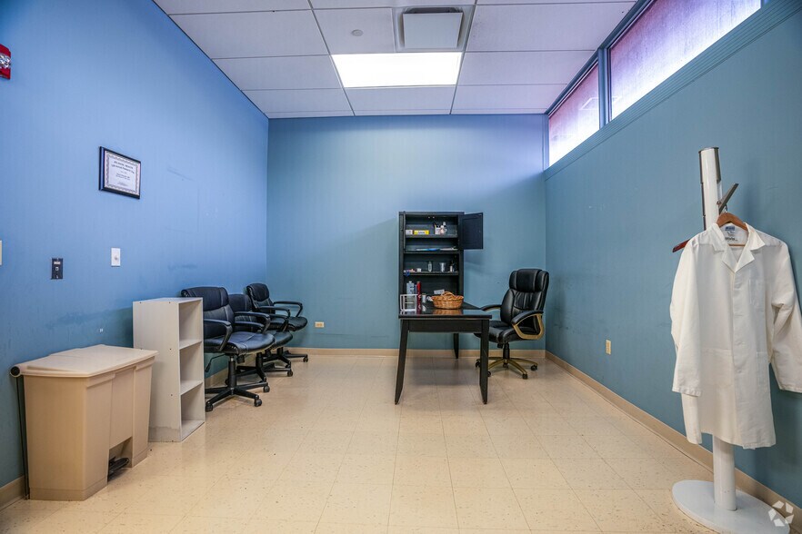 More Photos Of 556 Eagle Rock Ave, Roseland Medical For Sale