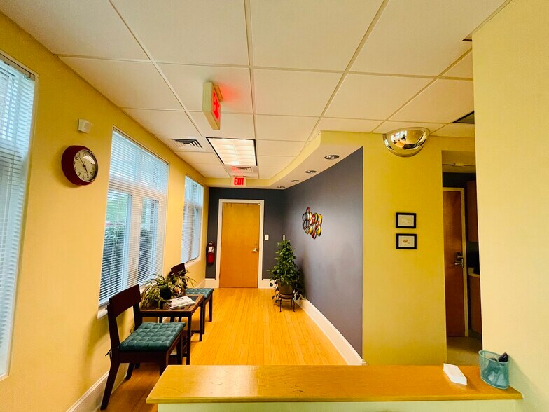 More Photos Of 5003 Southpark Dr, Durham Medical For Sale