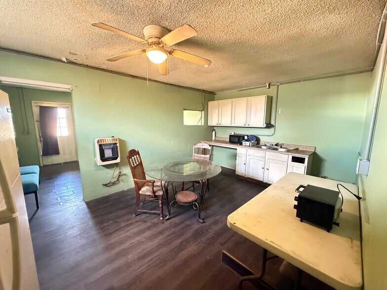More Photos Of 27753 S Welling Rd, Welling Apartments For Sale