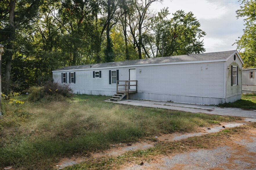 More Photos Of 225 S Barnett, Nauvoo Multifamily For Sale