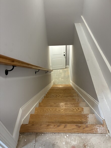 More Photos Of 481 Jewett Ave, Staten Island General Retail For Lease