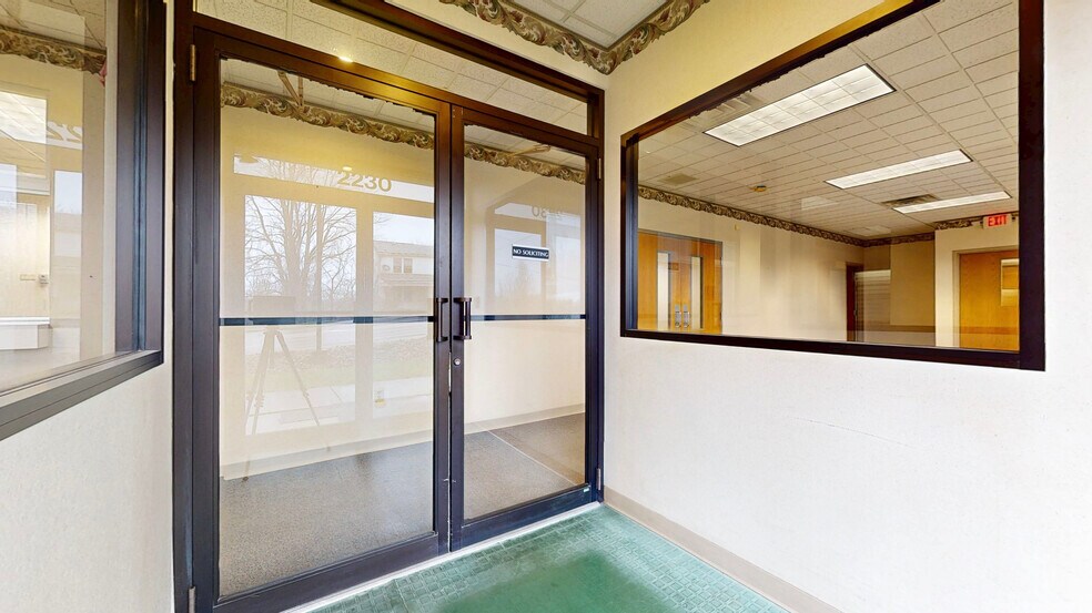 More Photos Of 2228-2230 Sunset Blvd, Steubenville Office For Lease