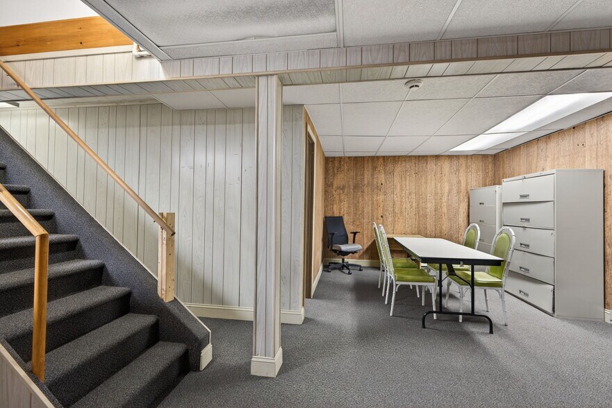 More Photos Of 6534 Sullivan Trl, Wind Gap Office For Sale