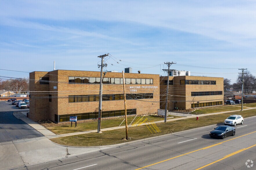 More Photos Of 11885 12 Mile Rd, Warren Medical For Lease