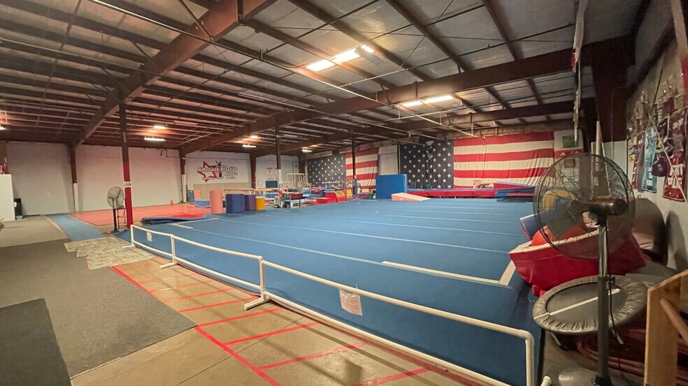 More Photos Of 1722 Hayes Ave, Sandusky Warehouse For Lease