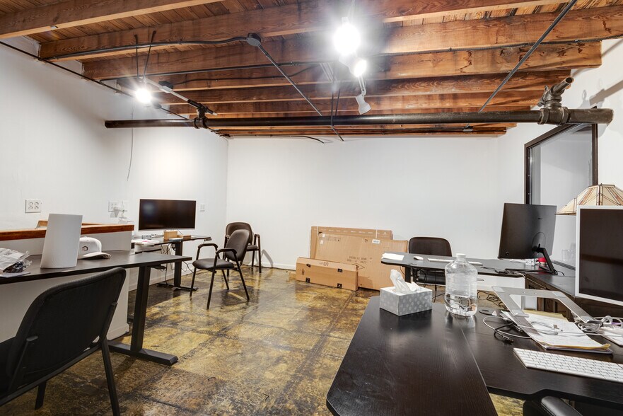 More Photos Of 1200-1300 Clinton St, Nashville Loft Creative Space For Lease