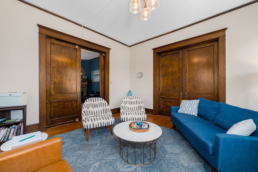 More Photos Of 114 E Unaka Ave, Johnson City Office Residential For Sale