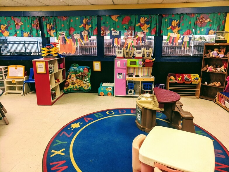 More Photos Of 1804 NW 52nd St, Lawton Specialty For Sale