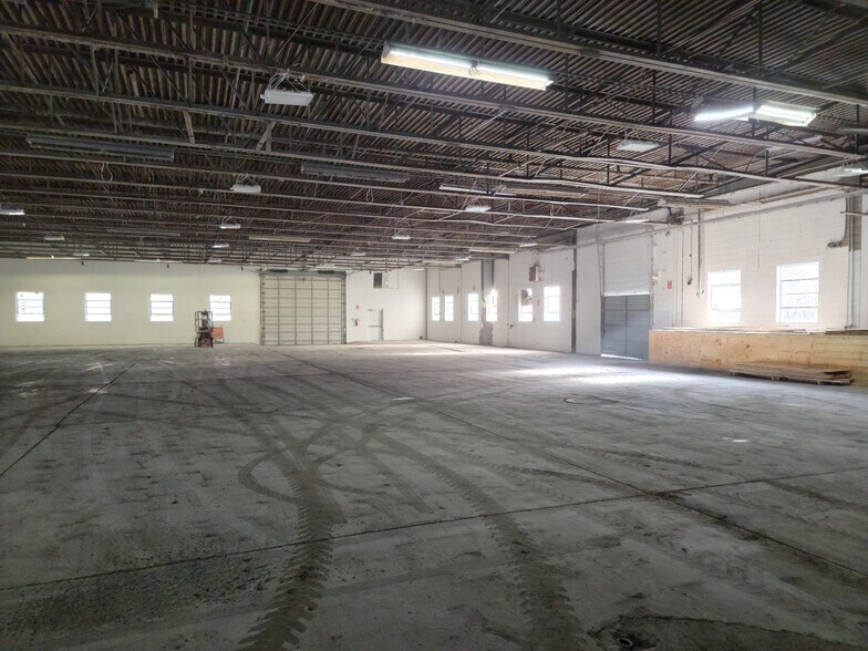 More Photos Of 64 B St, Hanover Warehouse For Lease