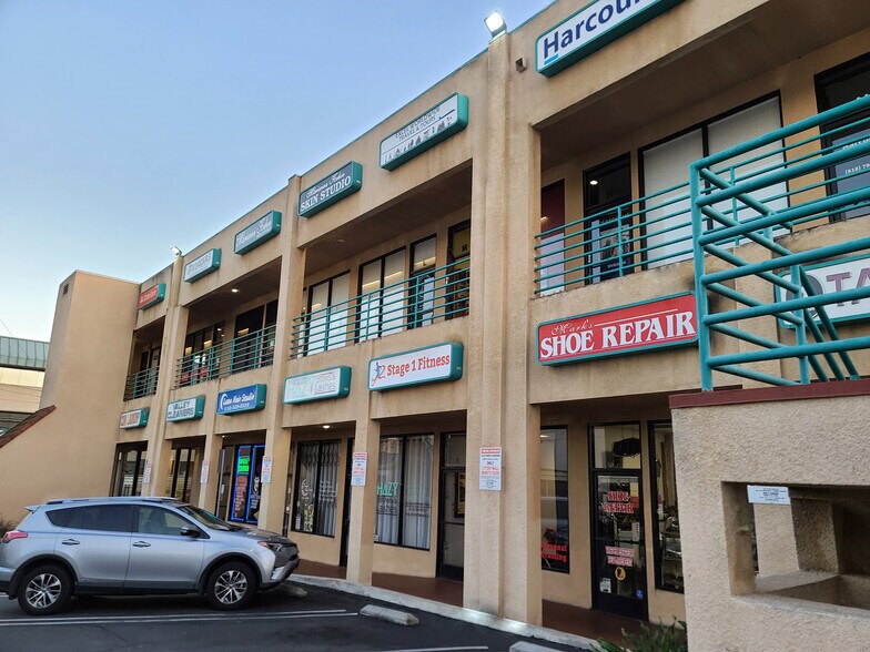 More Photos Of 4383 Tujunga Ave, Studio City Freestanding For Lease