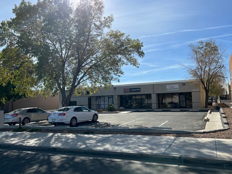 More Photos Of 15329 Bonanza Rd, Victorville Showroom For Lease