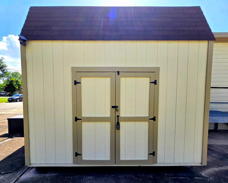 More Photos Of 2000 Cedar Dr, La Marque Unknown For Lease