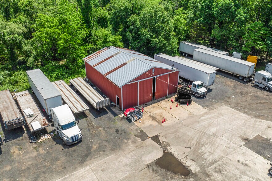 More Photos Of 2660 Main Rd, Franklinville Contractor Storage Yard For Sale
