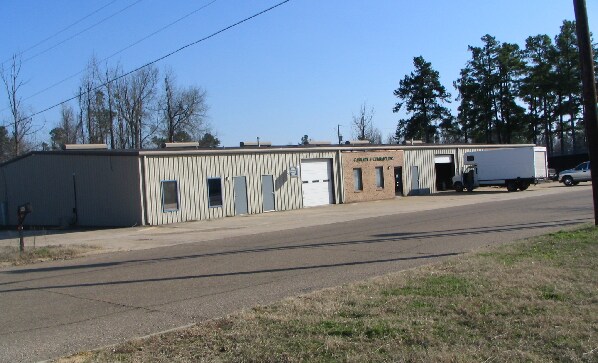 Primary Photo Of 4919 Plaza West, Texarkana Warehouse For Lease