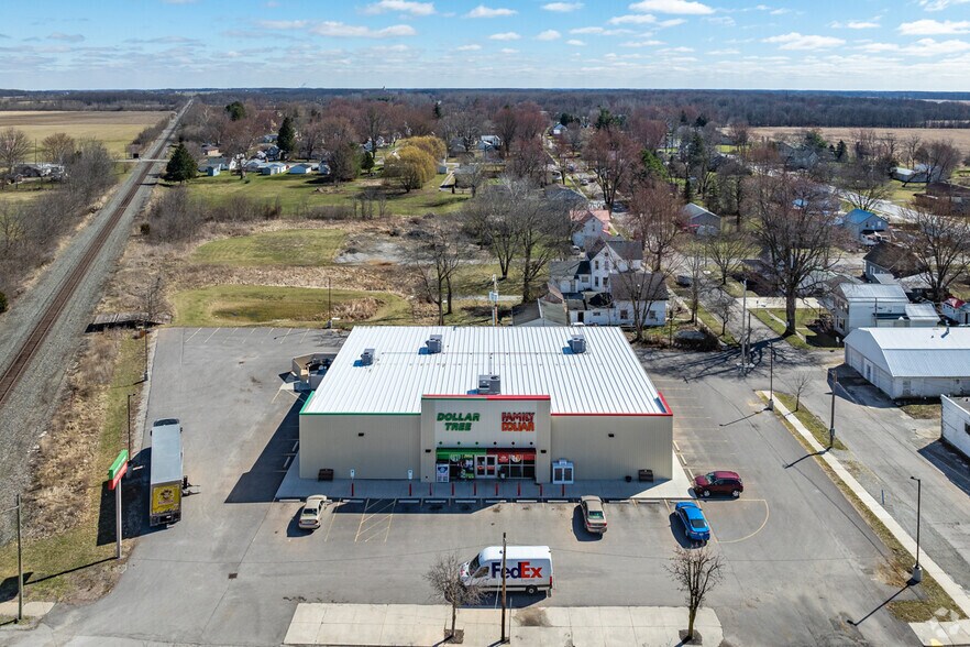 More Photos Of 56 N High St, La Rue Convenience Store For Sale