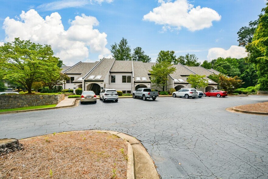 More Photos Of 1820 The Exchange SE, Atlanta Office For Sale