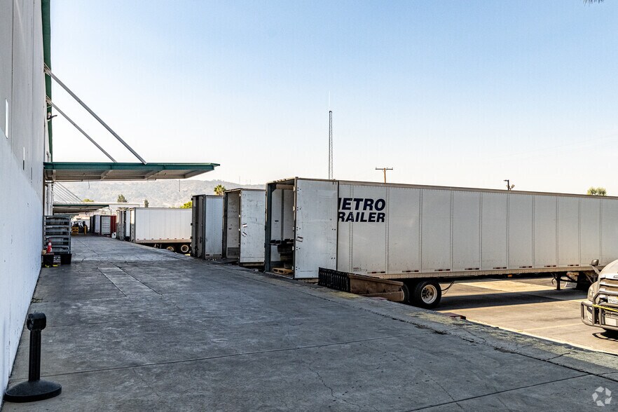 More Photos Of 929 S Azusa Ave, City Of Industry Warehouse For Lease
