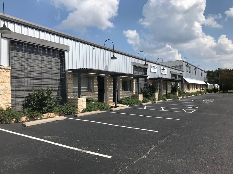 More Photos Of 9217 US Hwy 290 W, Austin Office For Lease