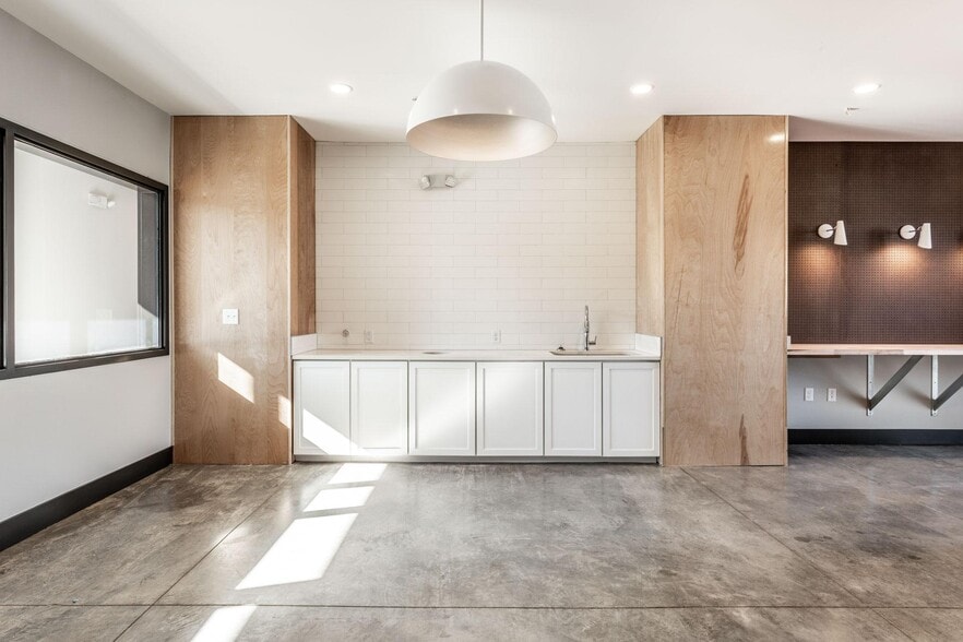 More Photos Of 1224 Prospect St, Indianapolis Apartments For Lease