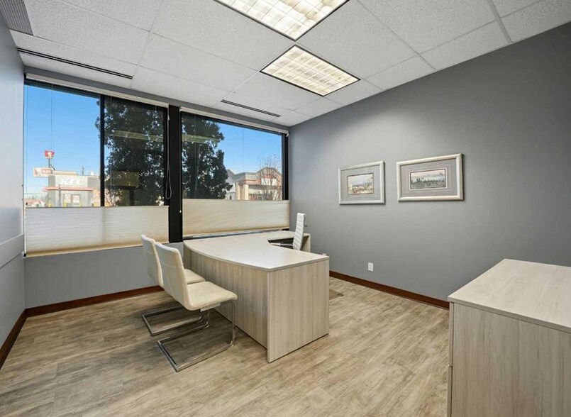 More Photos Of 5233 49 Ave, Red Deer Office For Sale