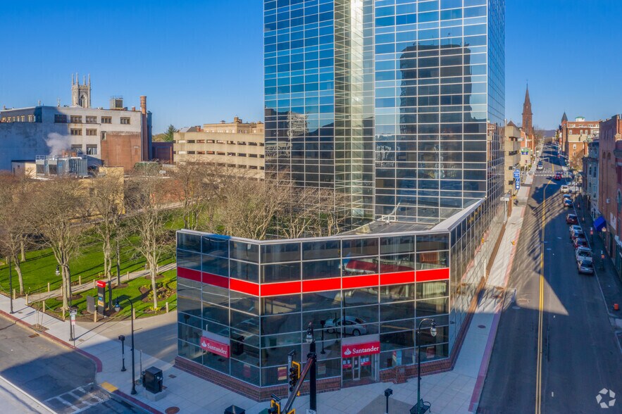 More Photos Of 446 Main St, Worcester Office For Lease
